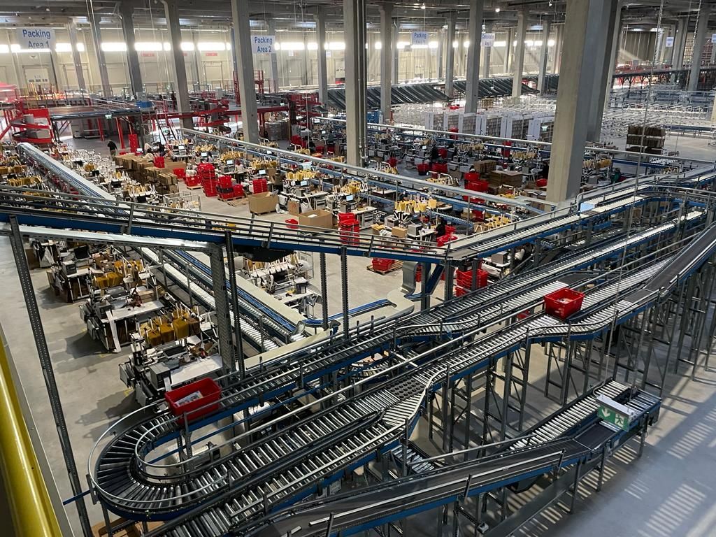 Deși Black Friday a început mai târziu decât de obicei la eMAG, numărul de produse comandate în primele 30 de minute a fost cu 31% mai mare comparativ cu anul trecut.