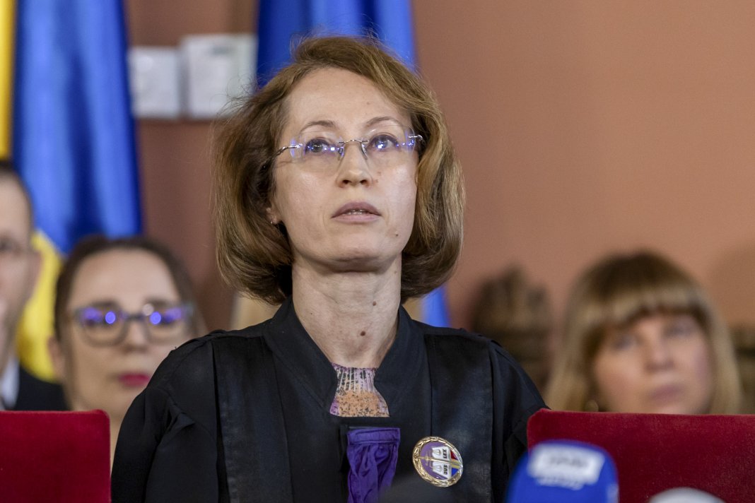 Magistratul Raluca Moroșanu, acuzat de „represalii” în urma comportamentului său, potrivit Recorder: „Retrasă dintr-o cauză” la solicitarea unui „avocat des invitat la România TV”