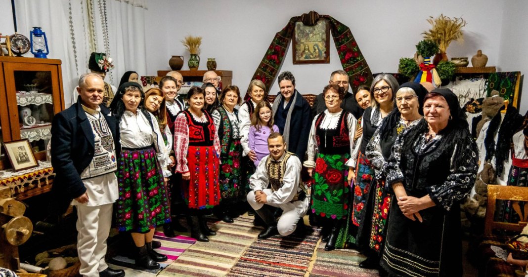 Nicușor Dan a petrecut Crăciunul în localitatea bunicilor săi. Răspunsul locuitorilor la sosirea președintelui.