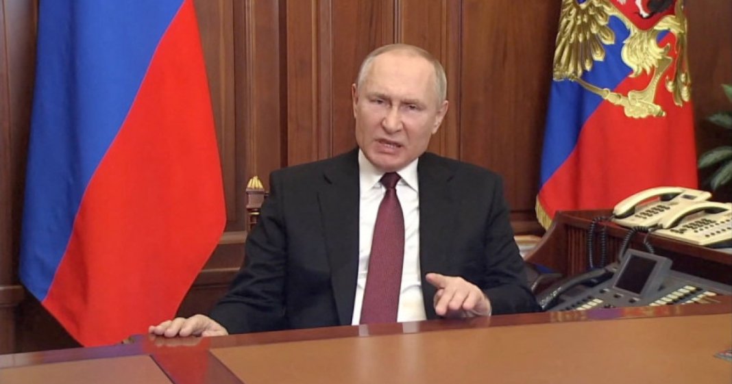 „Înspăimântătoare este noțiunea ca imoralitatea să fie dezbătută de criminalul principal al umanității”. Criza încrederii...