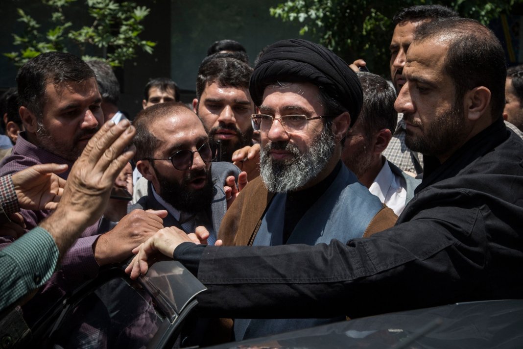 Noul conducător suprem al Iranului „este lezat, poate chiar desfigurat”. Informații recente din Statele Unite referitoare la Mojtaba Khamenei