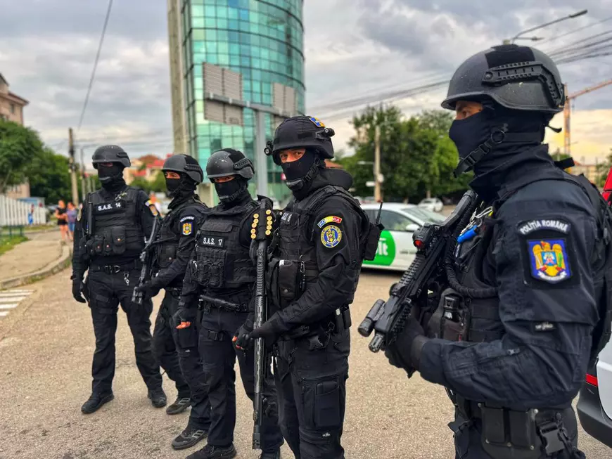 IGPR investește 300.000 de euro în călătorii aeriene: Somalia, Cuba și Vietnam, parte din selecția celor 164 de națiuni. IGPR investește 300.000 de euro în călătorii aeriene: Somalia, Cuba și Vietnam, parte din selecția celor 164 de națiuni.