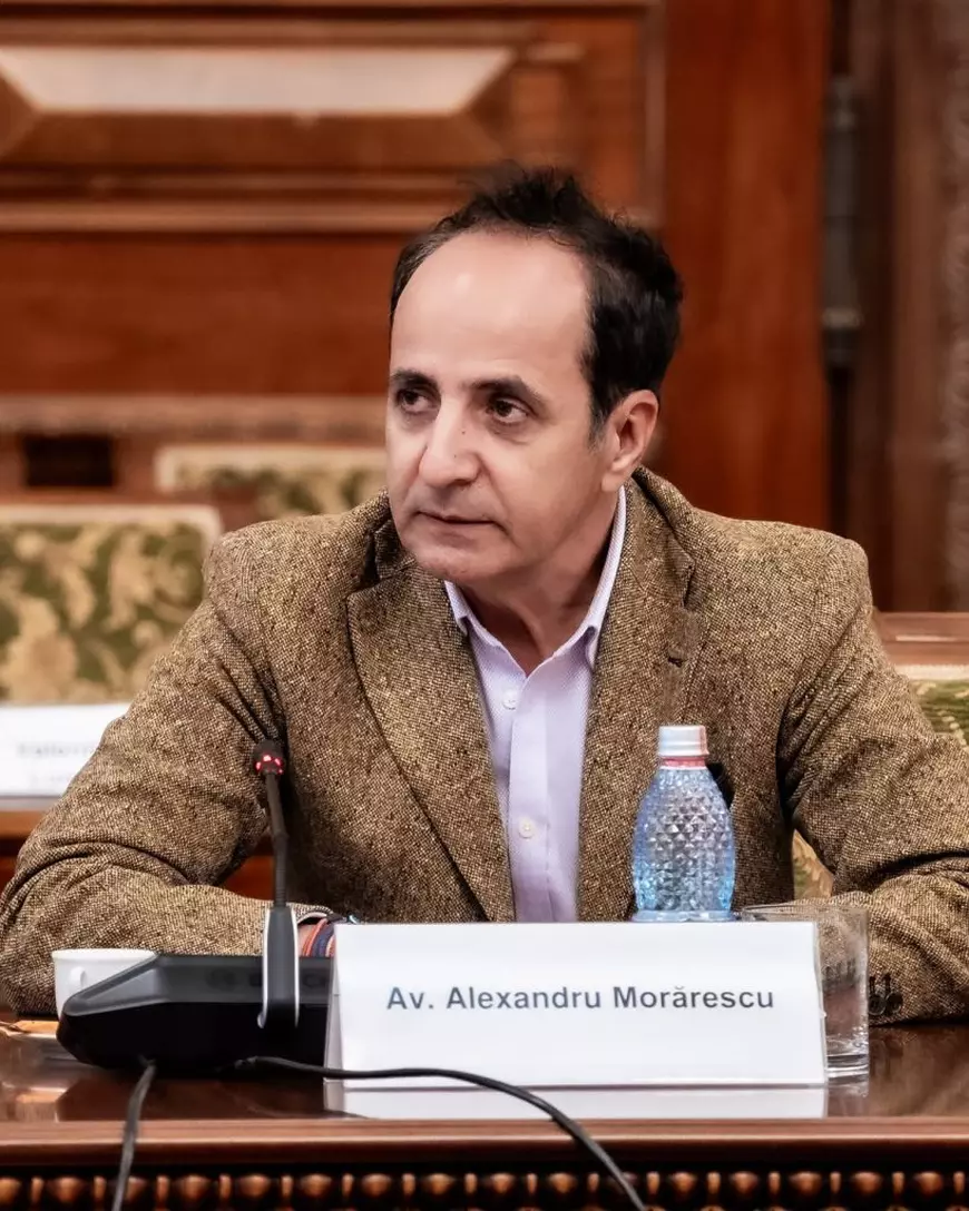 Judecătoare de la Tribunalul București, bănuită că a folosit AI în fundamentarea unei decizii. Termenul „stipula”, cenzurat.