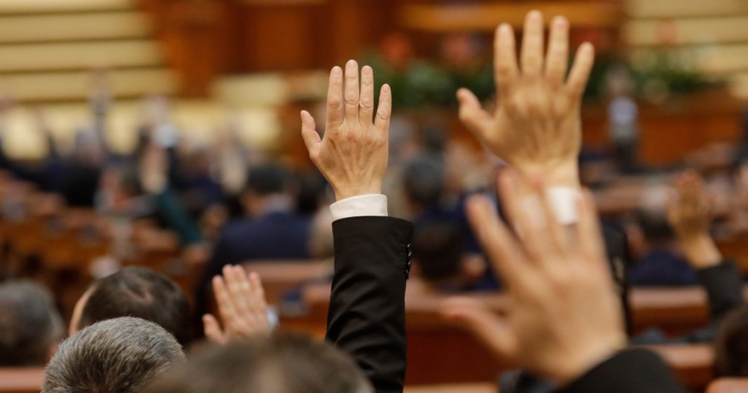 Voturile AUR nu sunt la îndestulare. PSD ar trebui să activeze parlamentarii de la S.O.S și POT pentru a destitui...