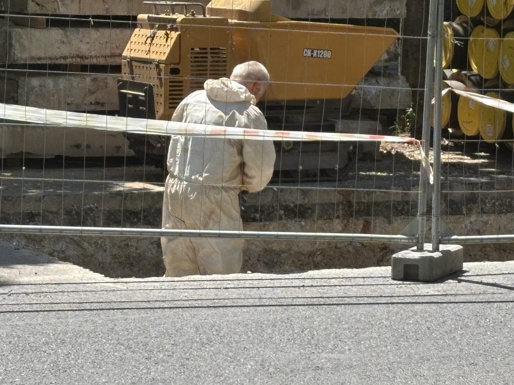 „Gaura mare e excelentă! Găurica, nu! Reportaj din abisul Termoficării”