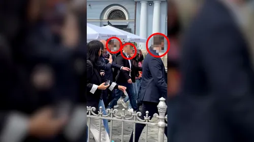 Mai multe cadre SPP decât jurnaliști în preajma lui Bolojan la Timișoara: De ce se bucură de securitatea unei armate de ofițeri, dacă, după cum afirmă propaganda, este adorat de întreaga națiune? Mai multe cadre SPP decât jurnaliști în preajma lui Bolojan la Timișoara: De ce se bucură de securitatea unei armate de ofițeri, dacă, după cum afirmă propaganda, este adorat de întreaga națiune?
