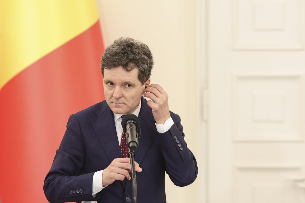 Reacția ministrului Apărării în urma deschiderii unei anchete penale împotriva generalului Vlad: „O circumstanță inconfortabilă; vom evalua împreună cu președintele”