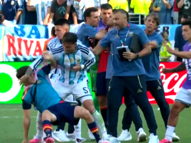 Confuzie după Spania - Argentina 1-0: Gavi și Paredes au avut o confruntare! Imagini uimitoare