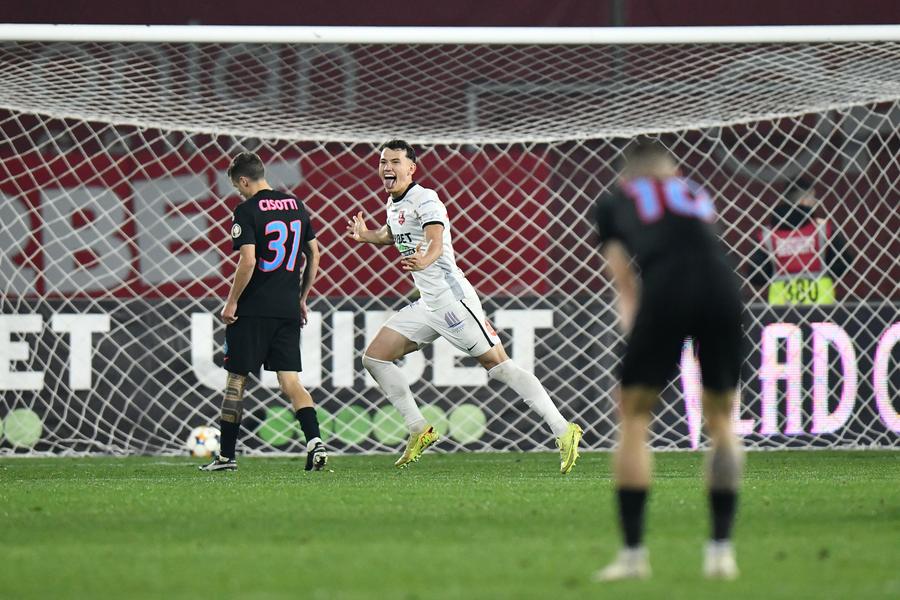 Situație de neimaginat! Recentul transfer al FCSB a semnat un contract și cu o altă echipă din Superligă