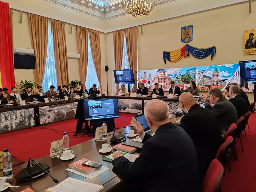 Coaliția intereselor la Iași: PNL și PSD susțin un consilier AUR, investitor imobiliar și șef la Urbanism