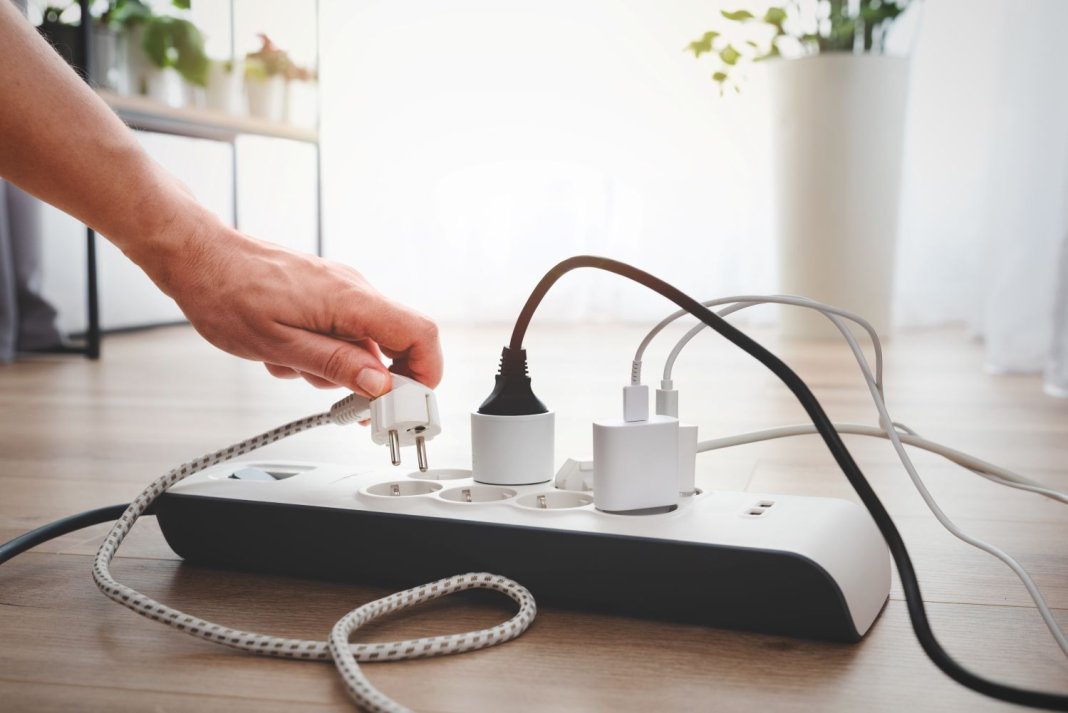 Consum de energie al românilor în urma exhortărilor lui Ilie Bolojan la temperanță: Informațiile Transelectrica