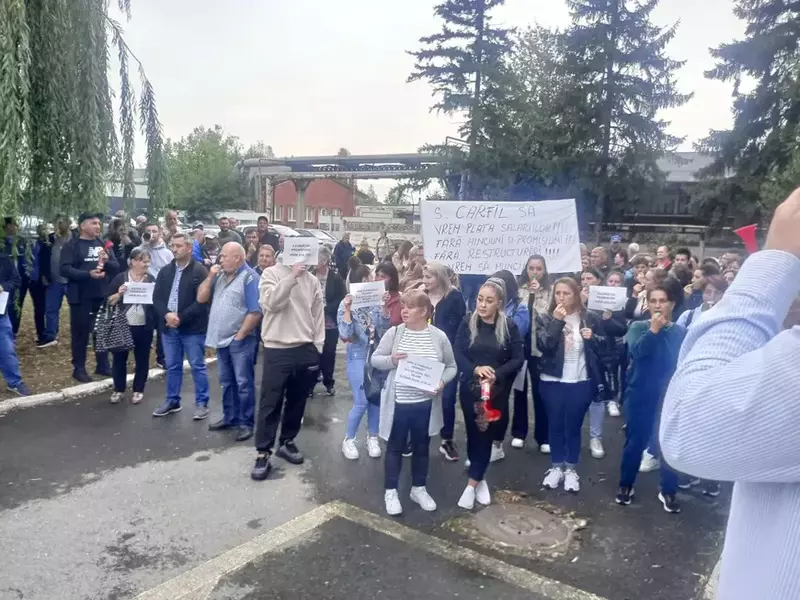 Greva de la Carfil Brașov: Conducerea comunică despre achitarea datoriilor, însă procesul de lichidare va întârzia. Detalii privind remunerarea personalului de la drone. Greva de la Carfil Brașov: Conducerea comunică despre achitarea datoriilor, însă procesul de lichidare va întârzia. Detalii privind remunerarea personalului de la drone.