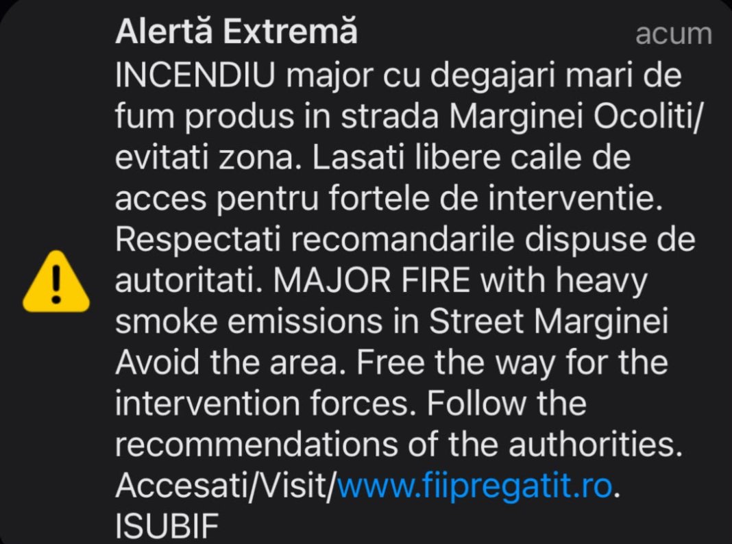 Incendiu de mari dimensiuni în București. Notificare RO-Alert emisă la 2:12 AM. Imagini cu nori uriași de fum
